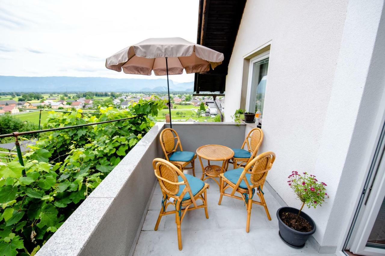 Apartment With View ゴレンスカ地方 エクステリア 写真